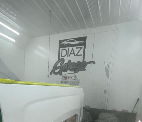 Diaz Garage